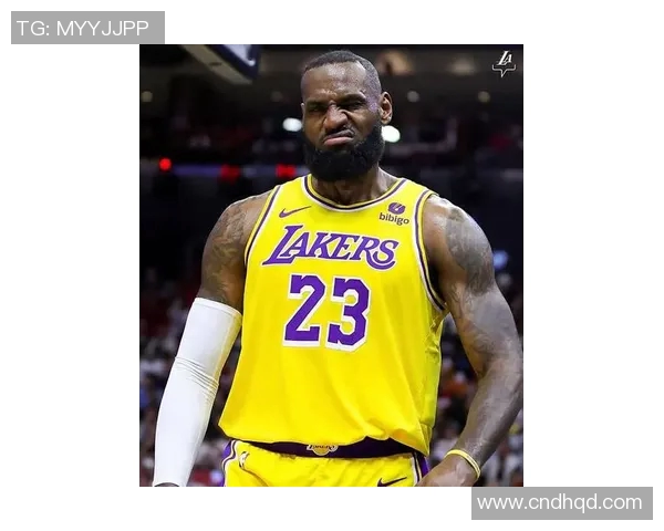 詹姆斯：篮球巨星的传奇之路与无尽追求的精神力量