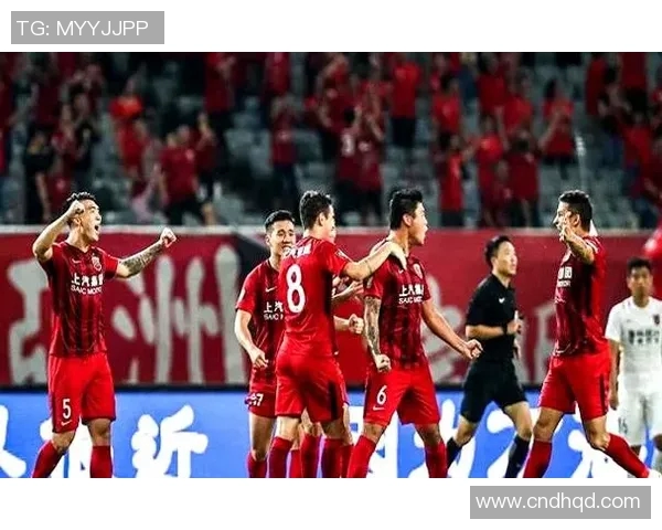 上港贴吧热议球队新赛季展望与球迷互动精彩瞬间回顾